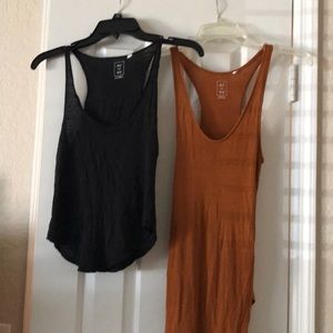 2 womens tank tops